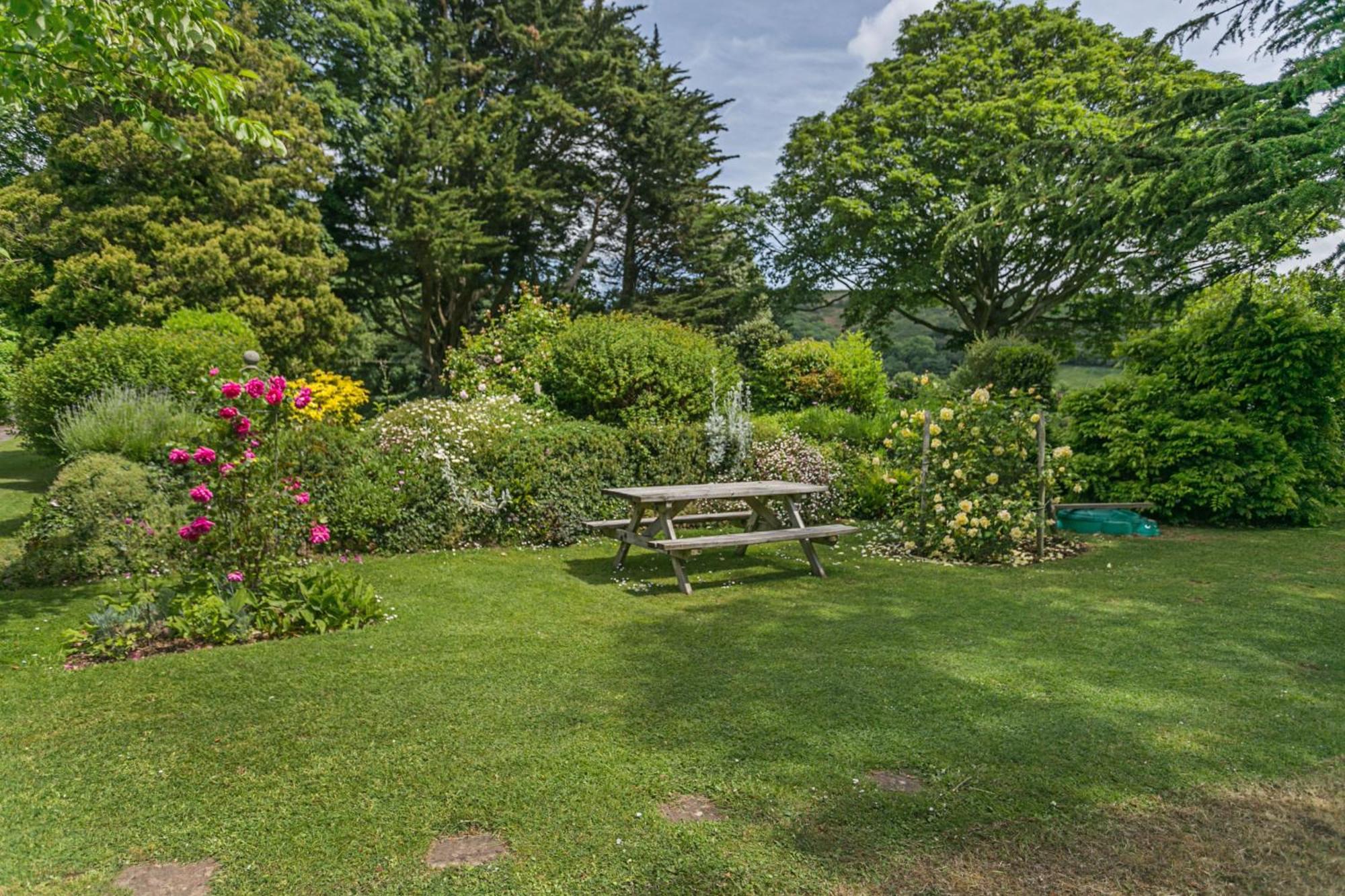 Laburnum Lodge Sleeps 6 Wheelchair Access Minehead Eksteriør bilde